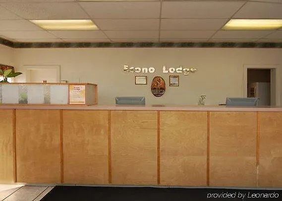 Econo Hotel 2*