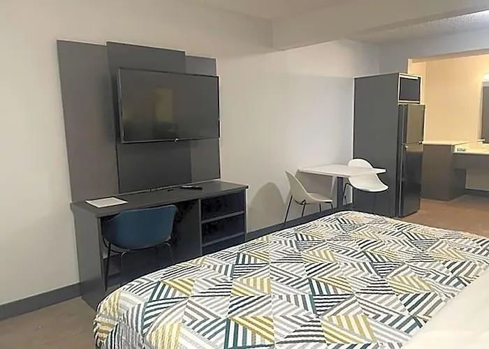 Econo Hotel